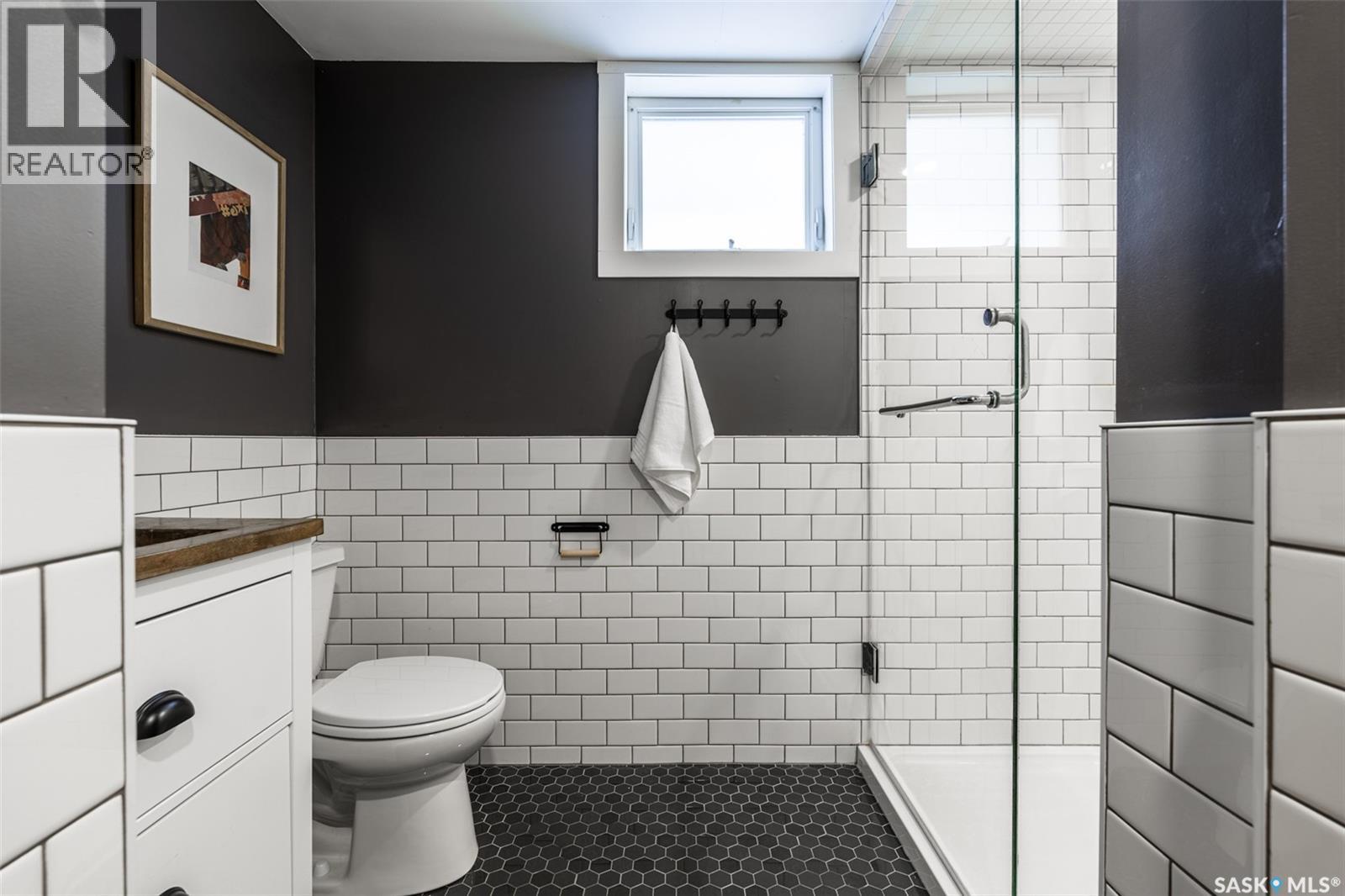 215 27th Street W, Saskatoon, Saskatchewan  S7L 0J4 - Photo 35 - SK032930