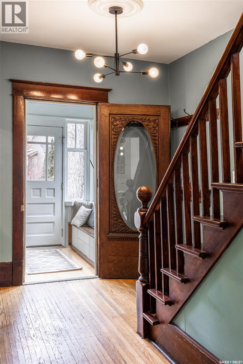 215 27th Street W, Saskatoon, Saskatchewan  S7L 0J4 - Photo 7 - SK032930