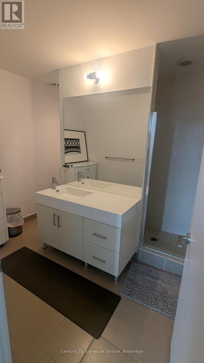 Ph18 - 35 Brian Peck Crescent, Toronto, Ontario  M4G 0A5 - Photo 3 - C12984940