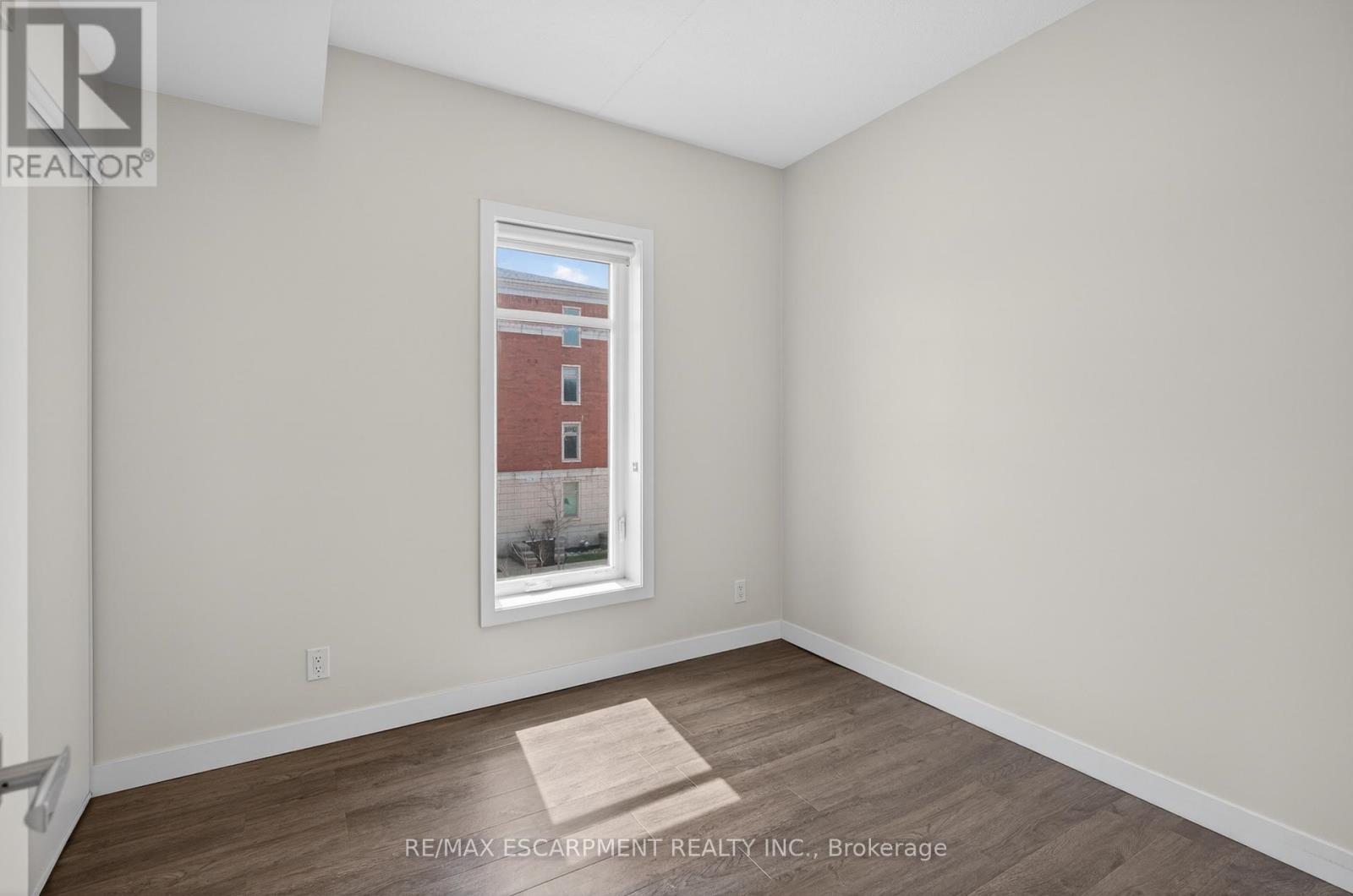 202 - 175 Commonwealth Street, Kitchener, Ontario  N2E 0H4 - Photo 17 - X13005470