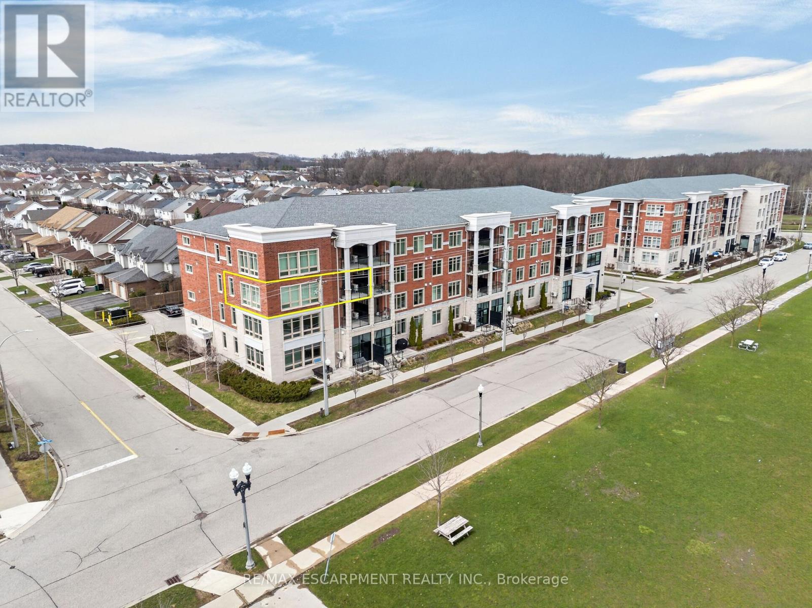 202 - 175 Commonwealth Street, Kitchener, Ontario  N2E 0H4 - Photo 2 - X13005470