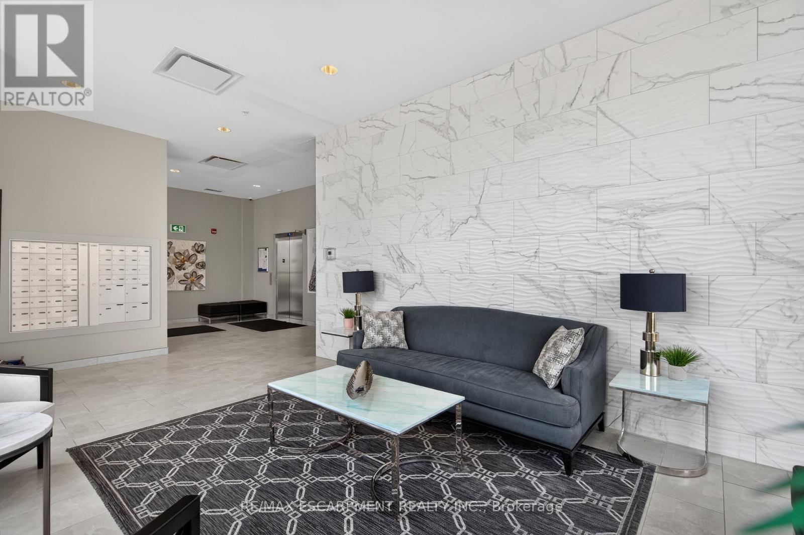 202 - 175 Commonwealth Street, Kitchener, Ontario  N2E 0H4 - Photo 5 - X13005470