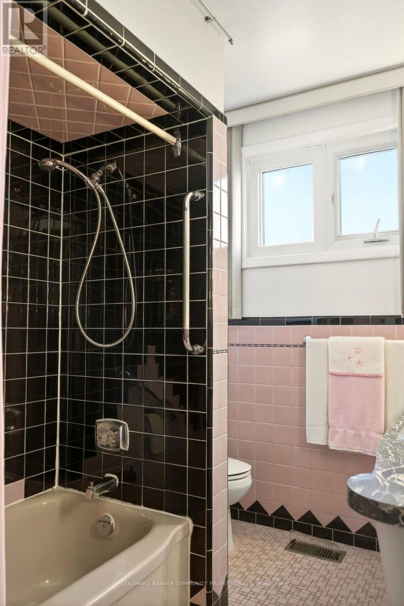 92 Reid Avenue S, Hamilton, Ontario  L8K 3V1 - Photo 29 - X13005504