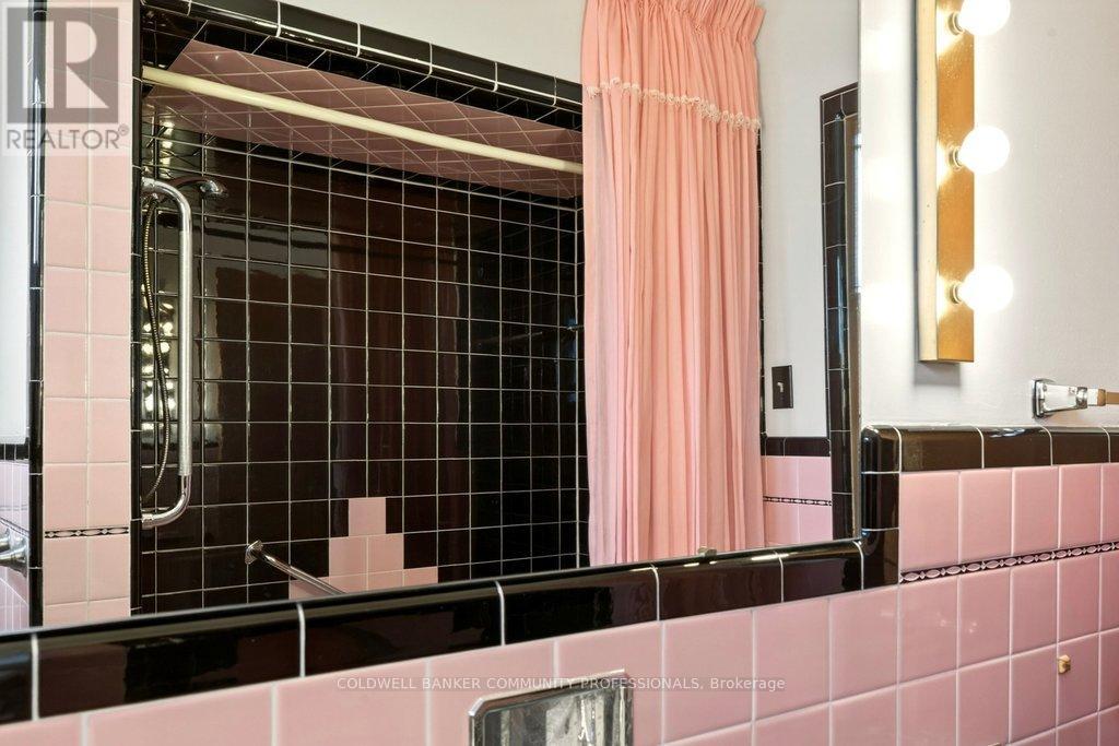 92 Reid Avenue S, Hamilton, Ontario  L8K 3V1 - Photo 32 - X13005504