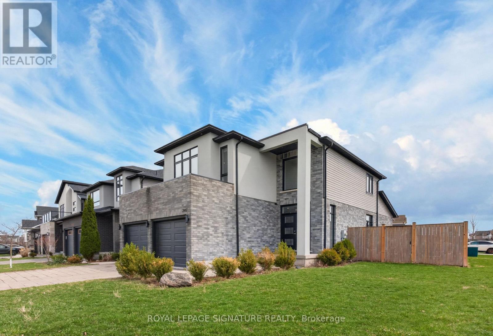 2147 Wateroak Drive, London North, Ontario N6G 0P9 - Photo 4 - X13005524