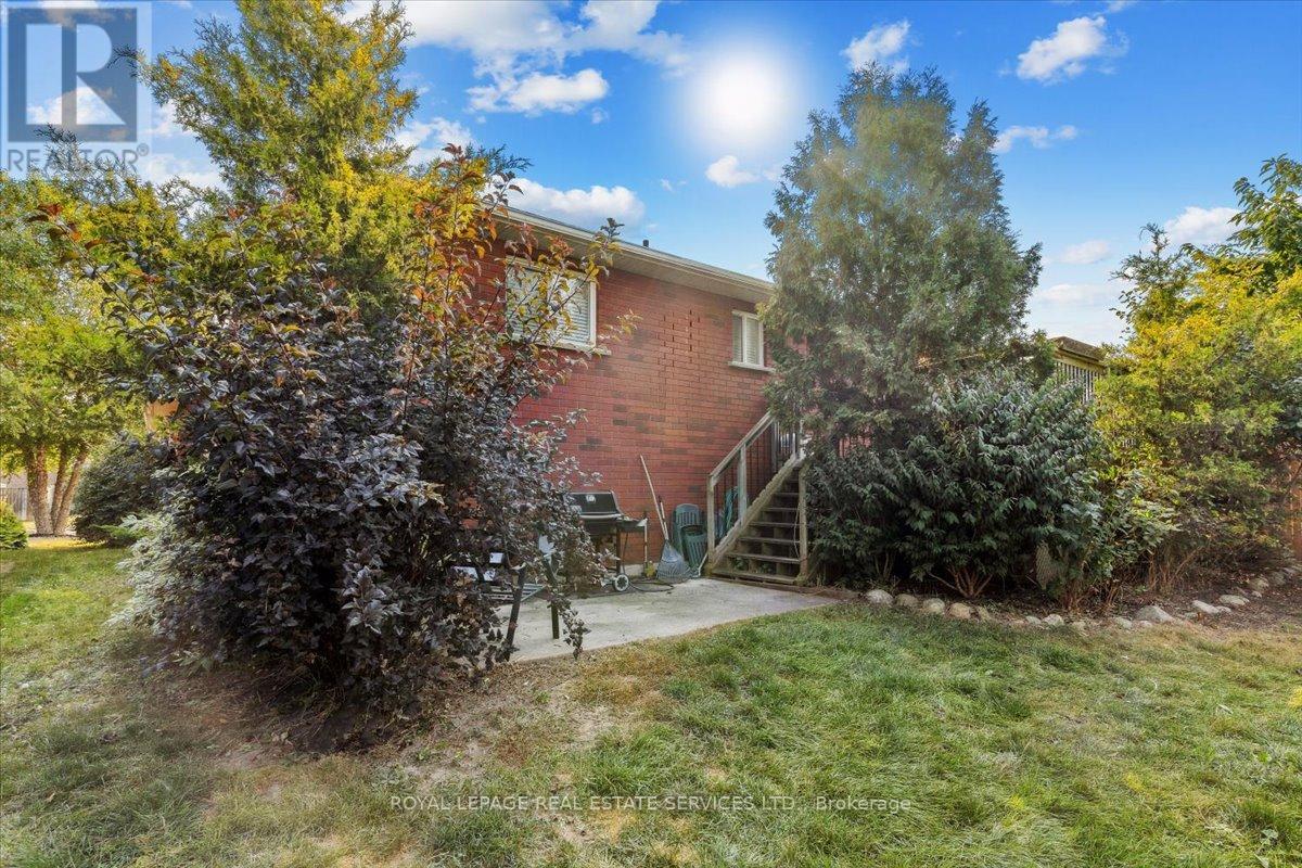 82 Whitlaw Way, Brant, Ontario  N3L 4B5 - Photo 35 - X13005534