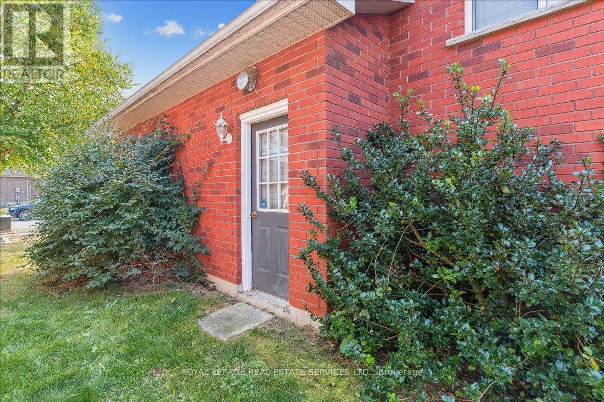 82 Whitlaw Way, Brant, Ontario  N3L 4B5 - Photo 36 - X13005534