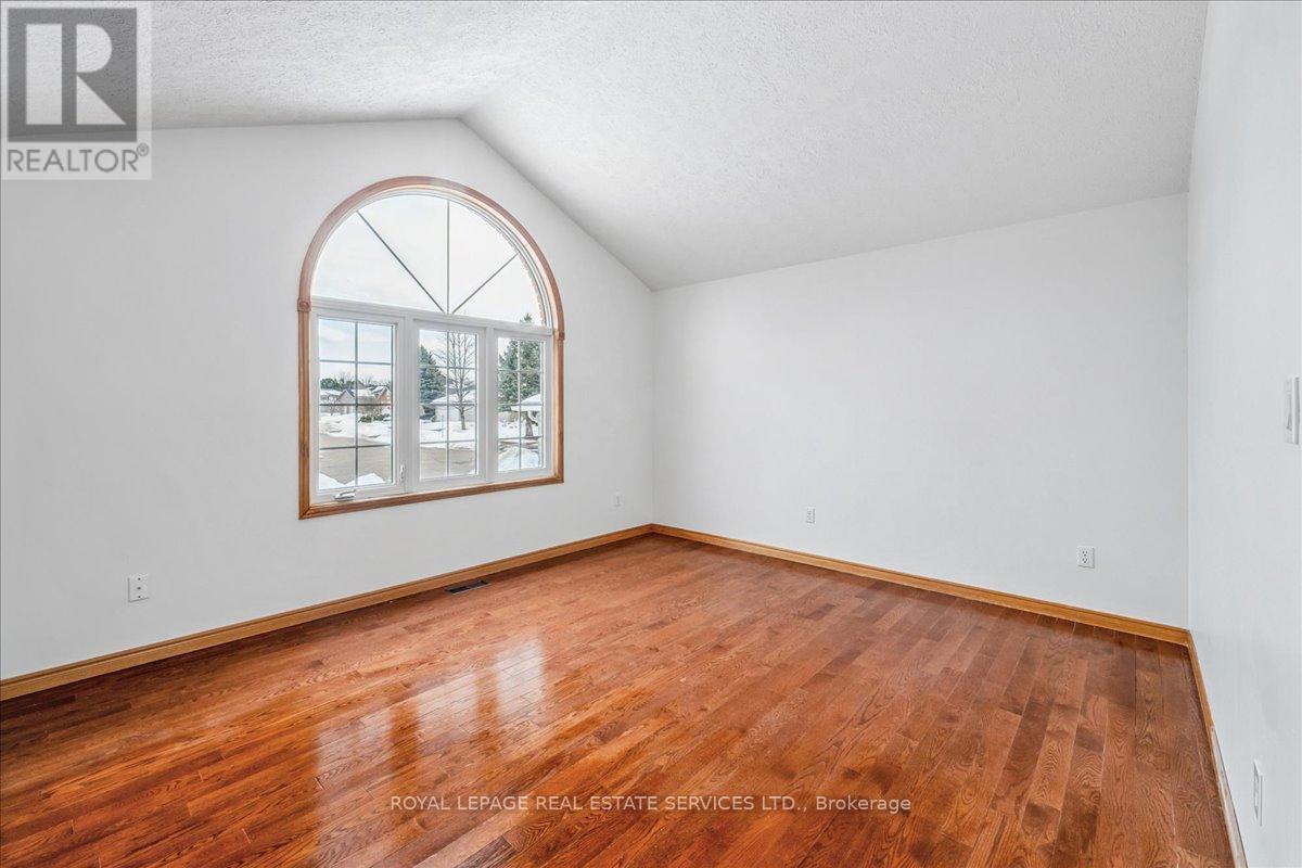 82 Whitlaw Way, Brant, Ontario  N3L 4B5 - Photo 6 - X13005534