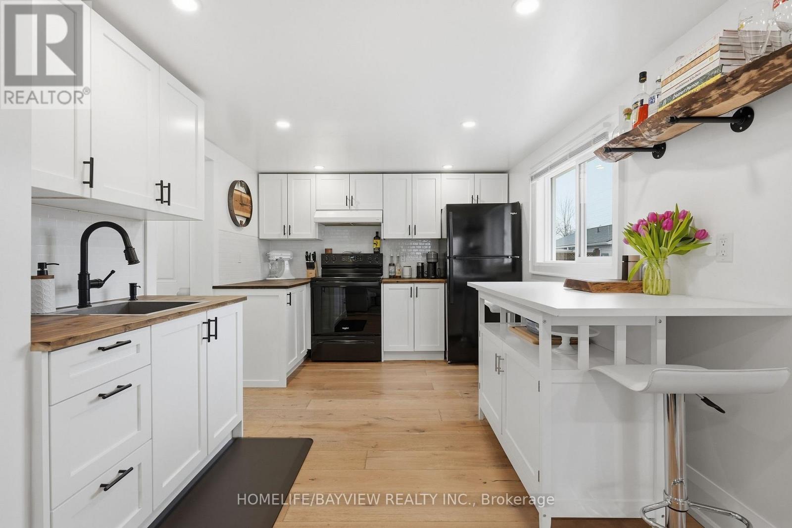 835 First Street S, Gravenhurst, Ontario  P1P 1K3 - Photo 4 - X13005552