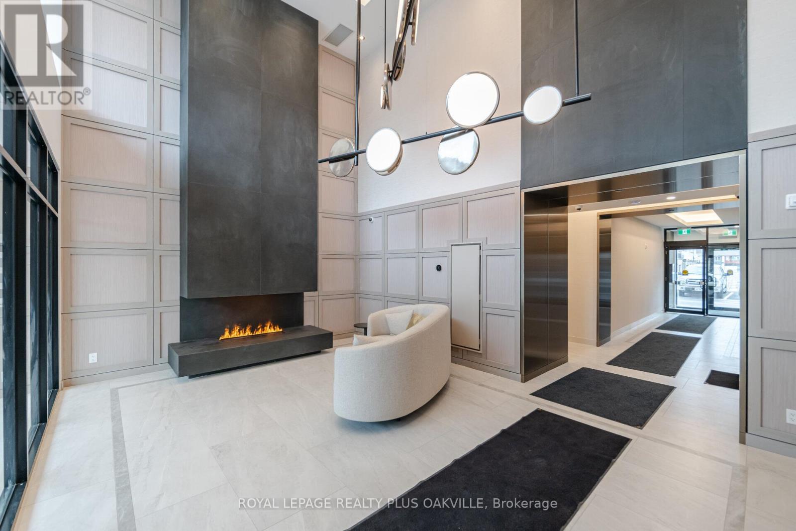 407 - 3285 Carding Mill Trail, Oakville, Ontario  L6M 1S1 - Photo 3 - W12951582