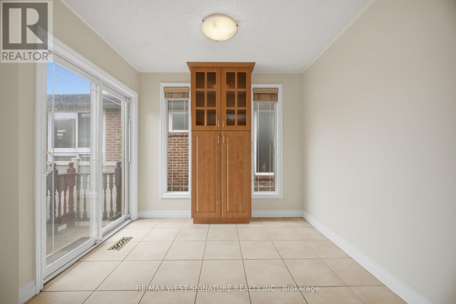 36 Windsor Road, Toronto, Ontario  M9R 3G4 - Photo 12 - W13005498
