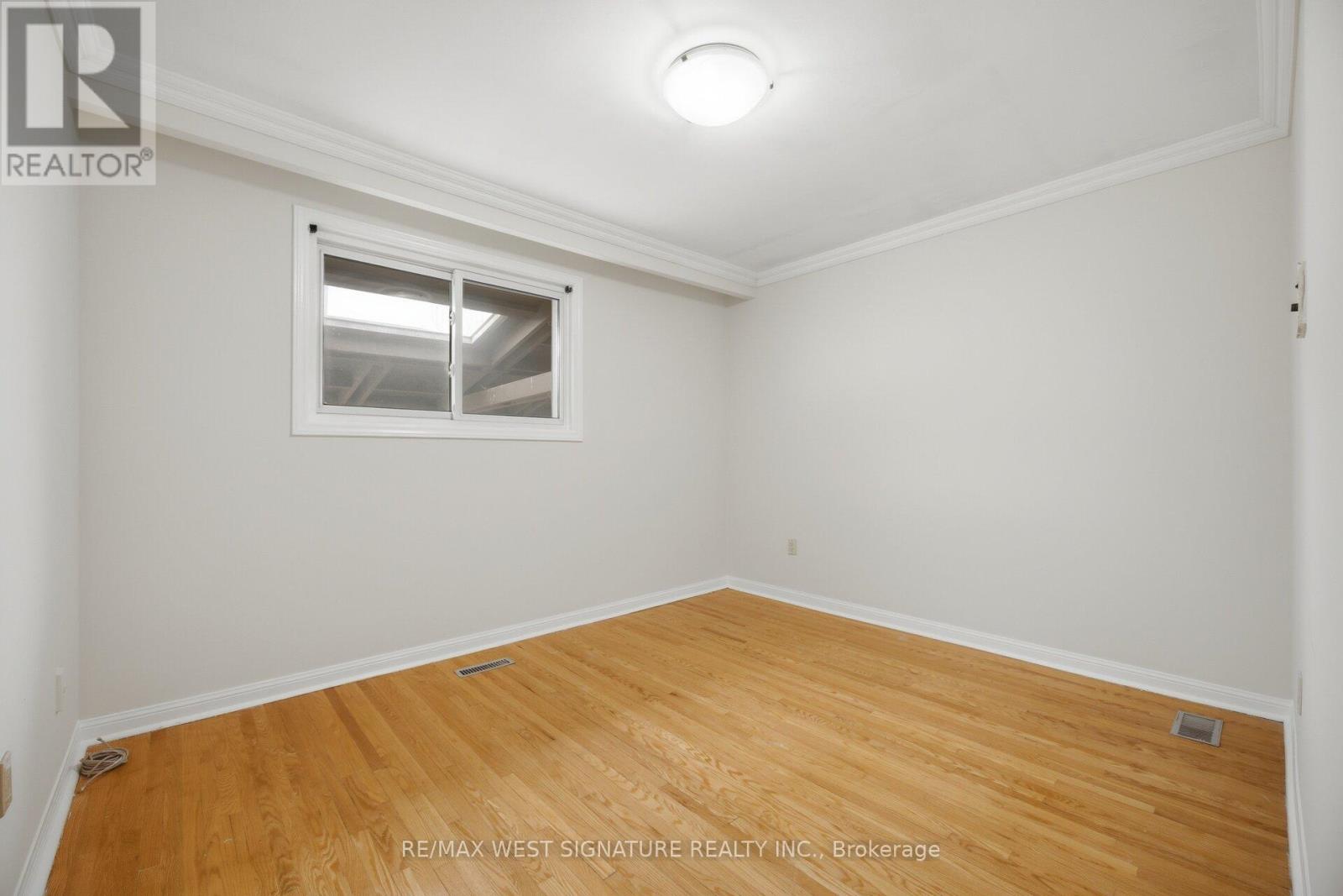 36 Windsor Road, Toronto, Ontario  M9R 3G4 - Photo 18 - W13005498