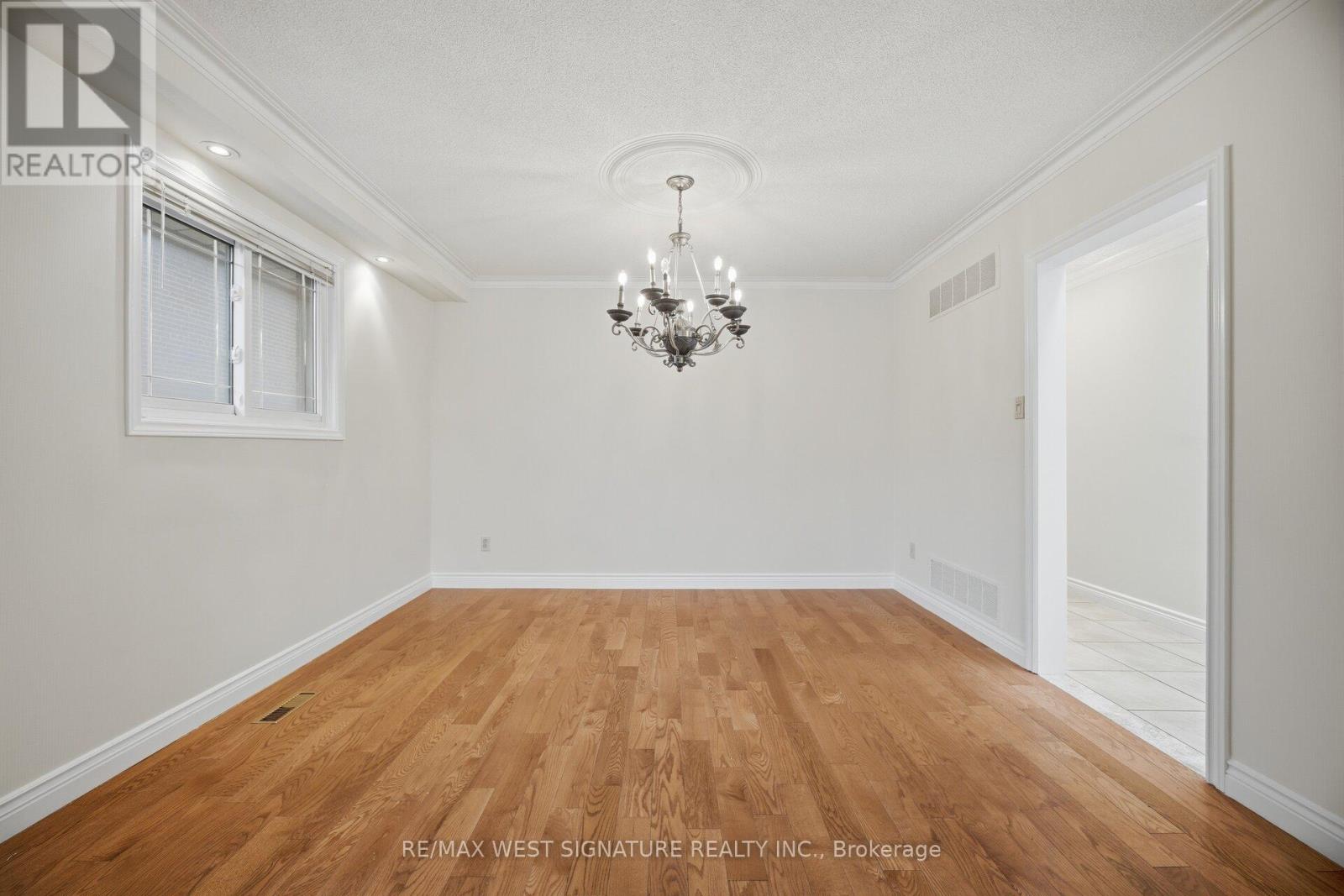 36 Windsor Road, Toronto, Ontario  M9R 3G4 - Photo 9 - W13005498