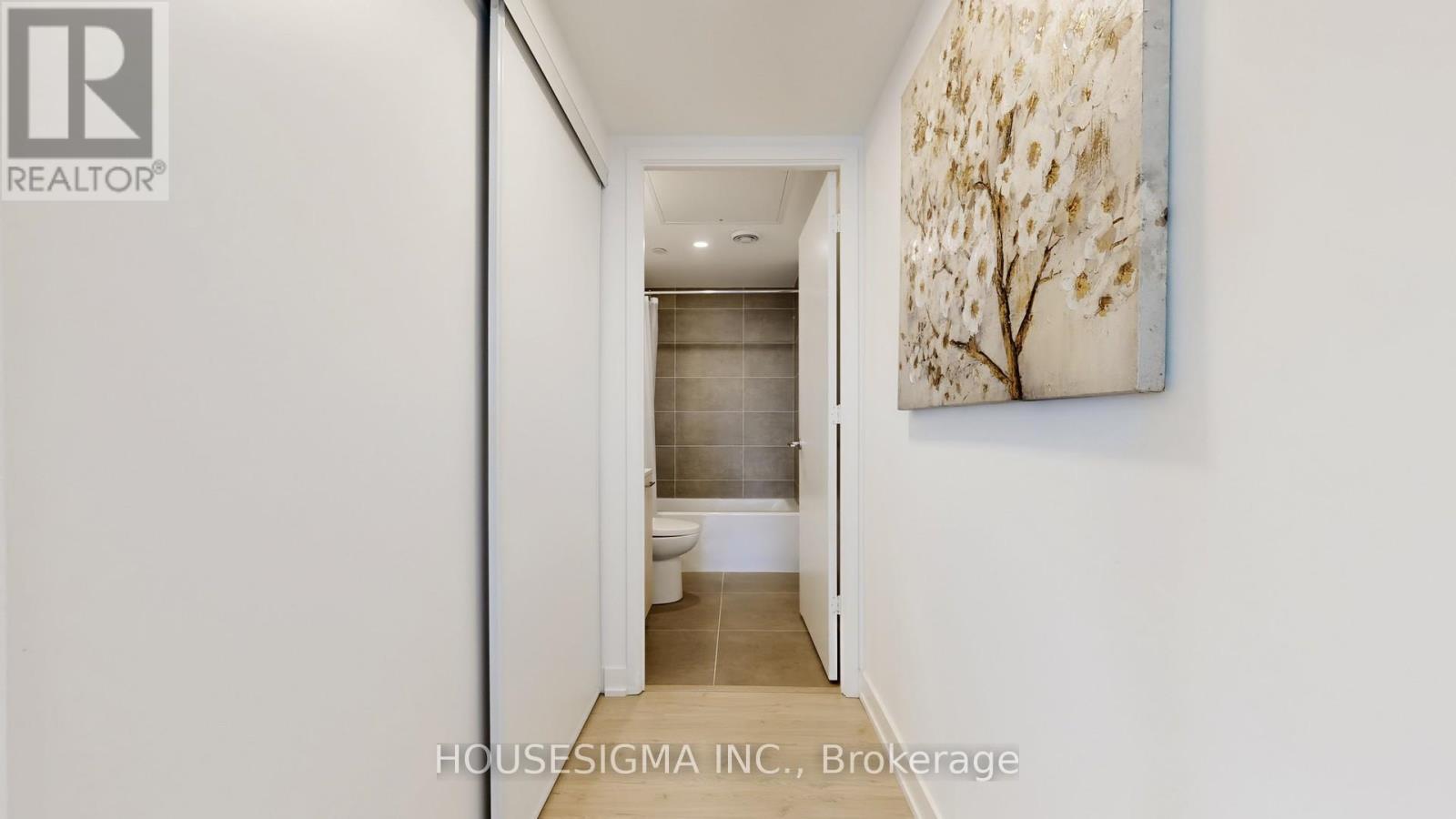 1404 - 65 Mutual Street, Toronto, Ontario  M5B 0E5 - Photo 15 - C13000688