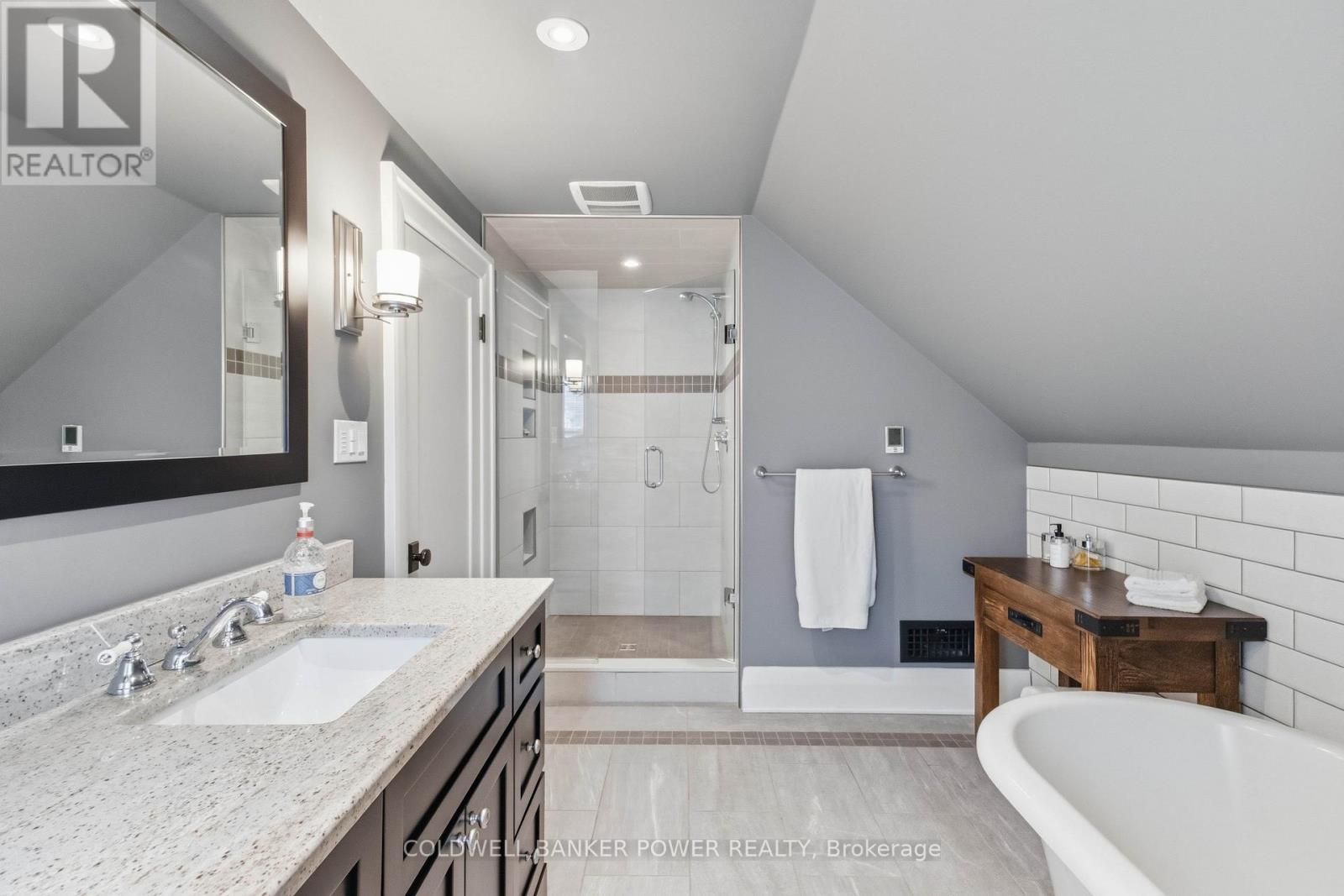 991 Colborne Street, London East, Ontario  N6A 4A7 - Photo 29 - X12861560