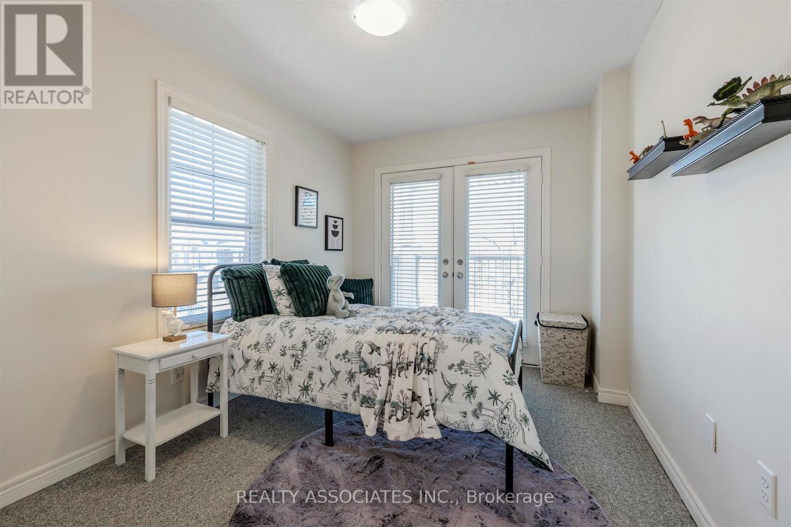 19 Bearings Avenue, Whitchurch-Stouffville, Ontario  L4A 0W6 - Photo 33 - N12951844