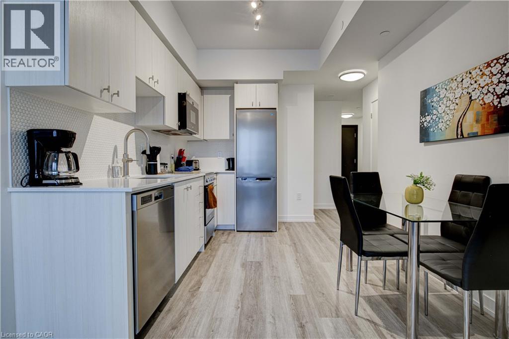 15 Wellington Street S Unit# 1904, Kitchener, Ontario  N2G 0E4 - Photo 11 - 40820767