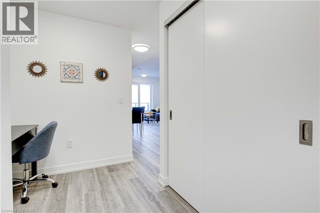 15 Wellington Street S Unit# 1904, Kitchener, Ontario  N2G 0E4 - Photo 8 - 40820767