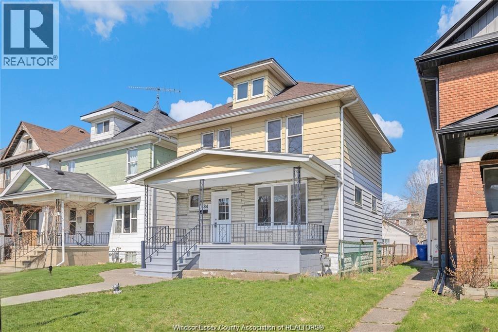 884 Moy, Windsor, Ontario  N9A 2N8 - Photo 2 - 26007122