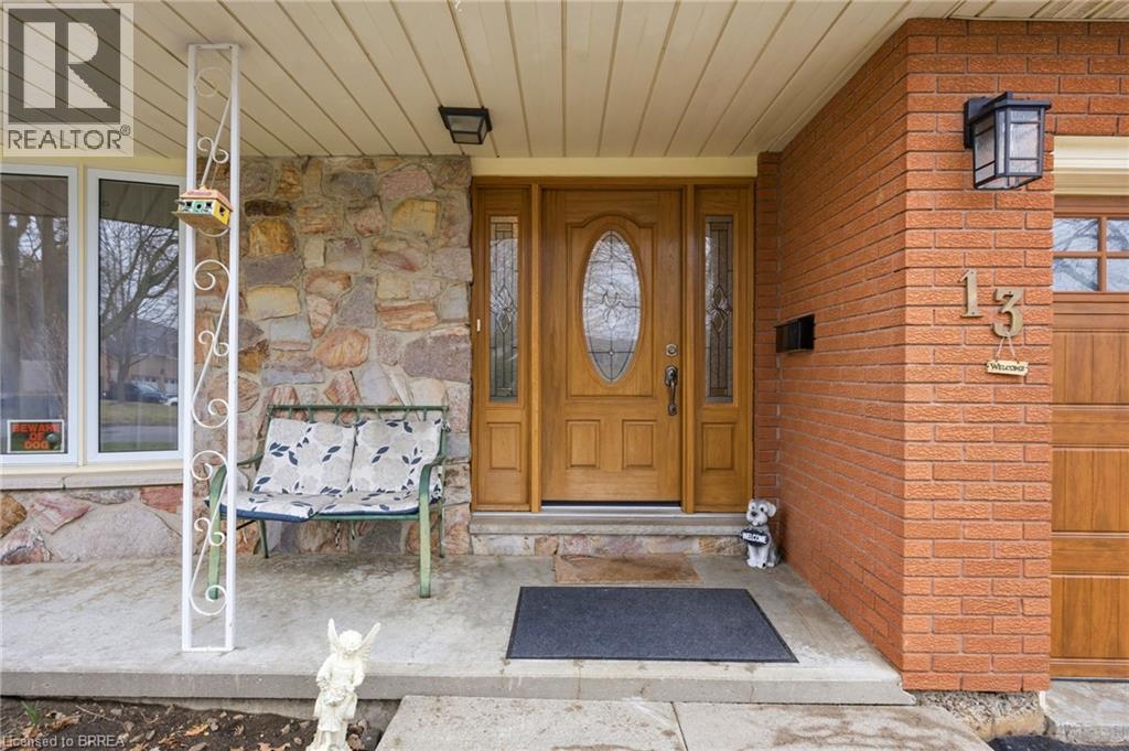 13 Brooks Court, Brantford, Ontario  N3R 6X9 - Photo 5 - 40816749