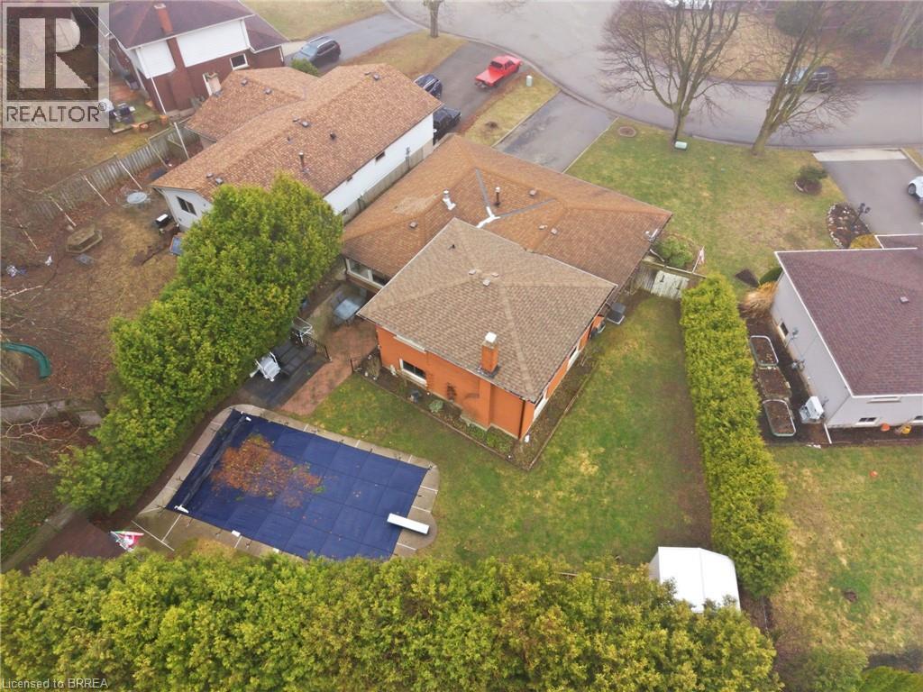 13 Brooks Court, Brantford, Ontario  N3R 6X9 - Photo 40 - 40816749