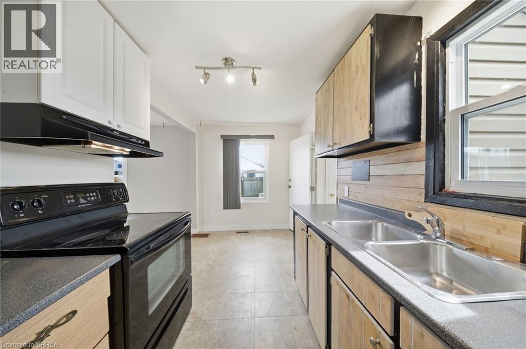 59 Lida Street, Brantford, Ontario  N3S 2R7 - Photo 12 - 40820854