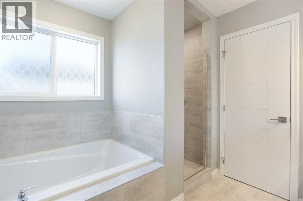 158 Osborne Common Sw, Airdrie, Alberta  T4B 5G7 - Photo 17 - A2262053