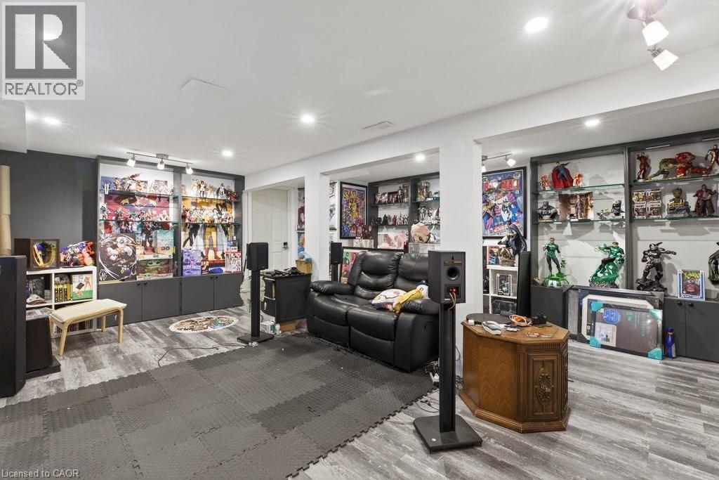 42 Lasila Court, Hamilton, Ontario  L9C 7B6 - Photo 28 - 40819653