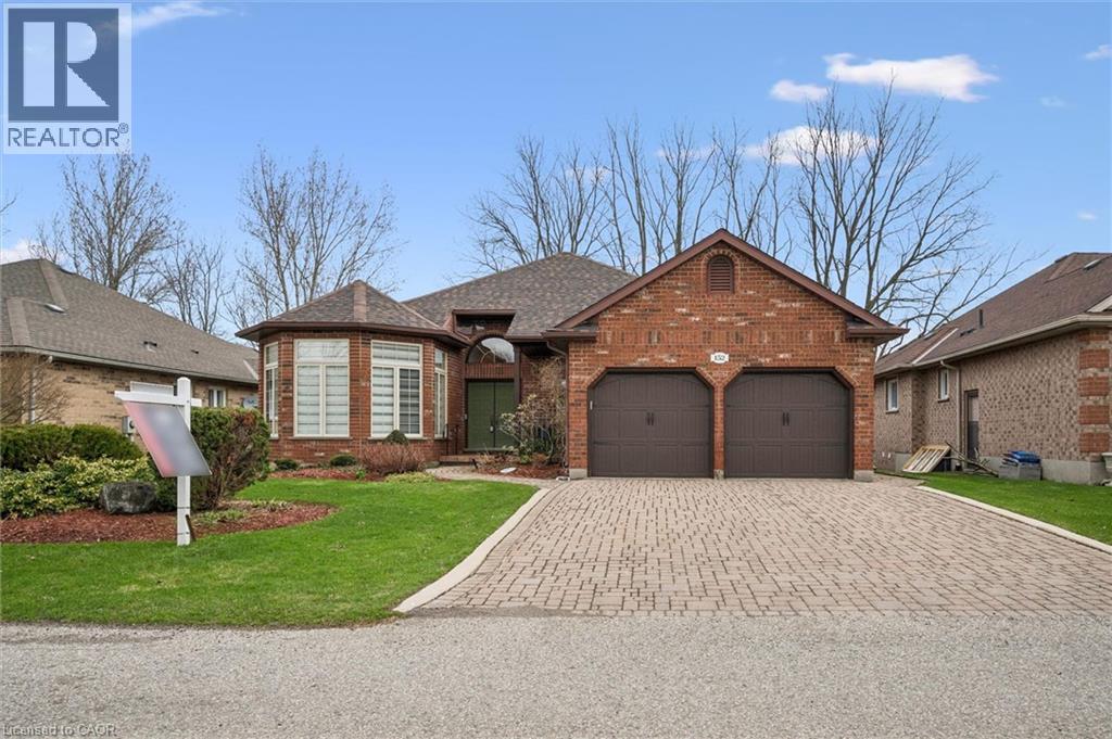 152 GOLF LINKS Drive, Baden, Ontario