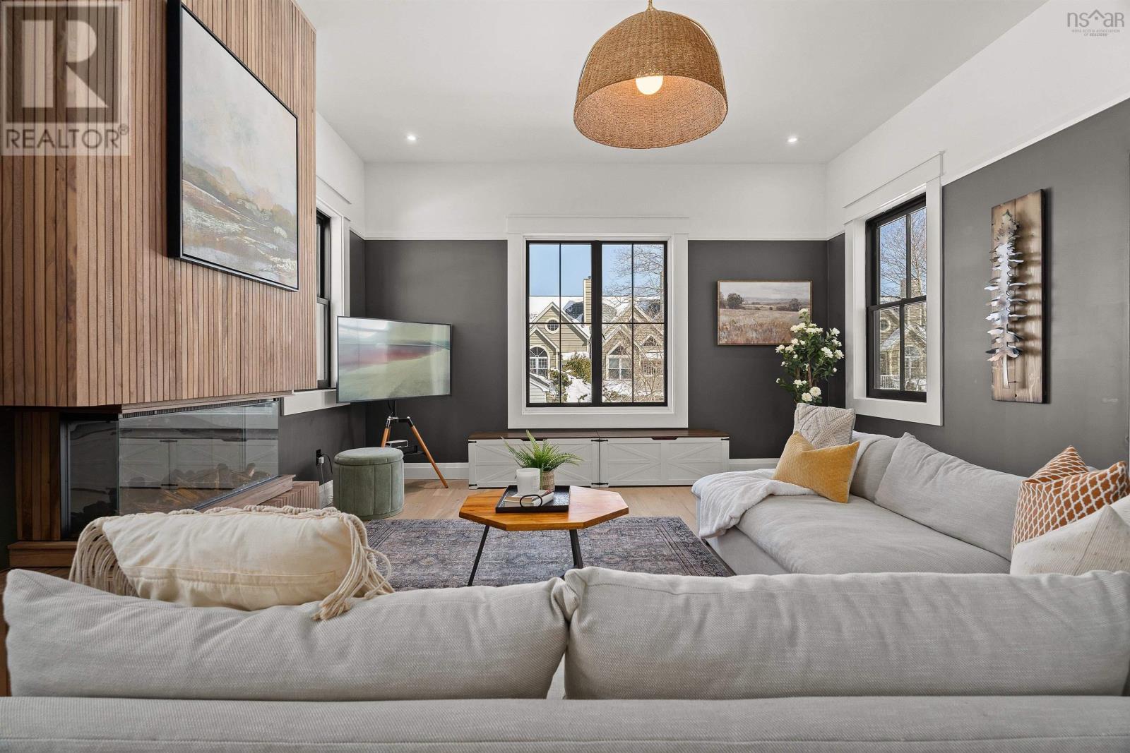 785 Young Avenue, Halifax, Nova Scotia  B3H 2V8 - Photo 9 - 202607309