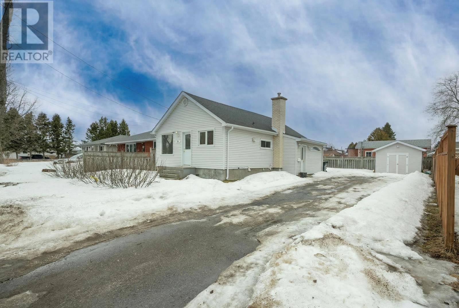 335 Toledo St., Thunder Bay, Ontario  P7A 2S1 - Photo 1 - TB2600714