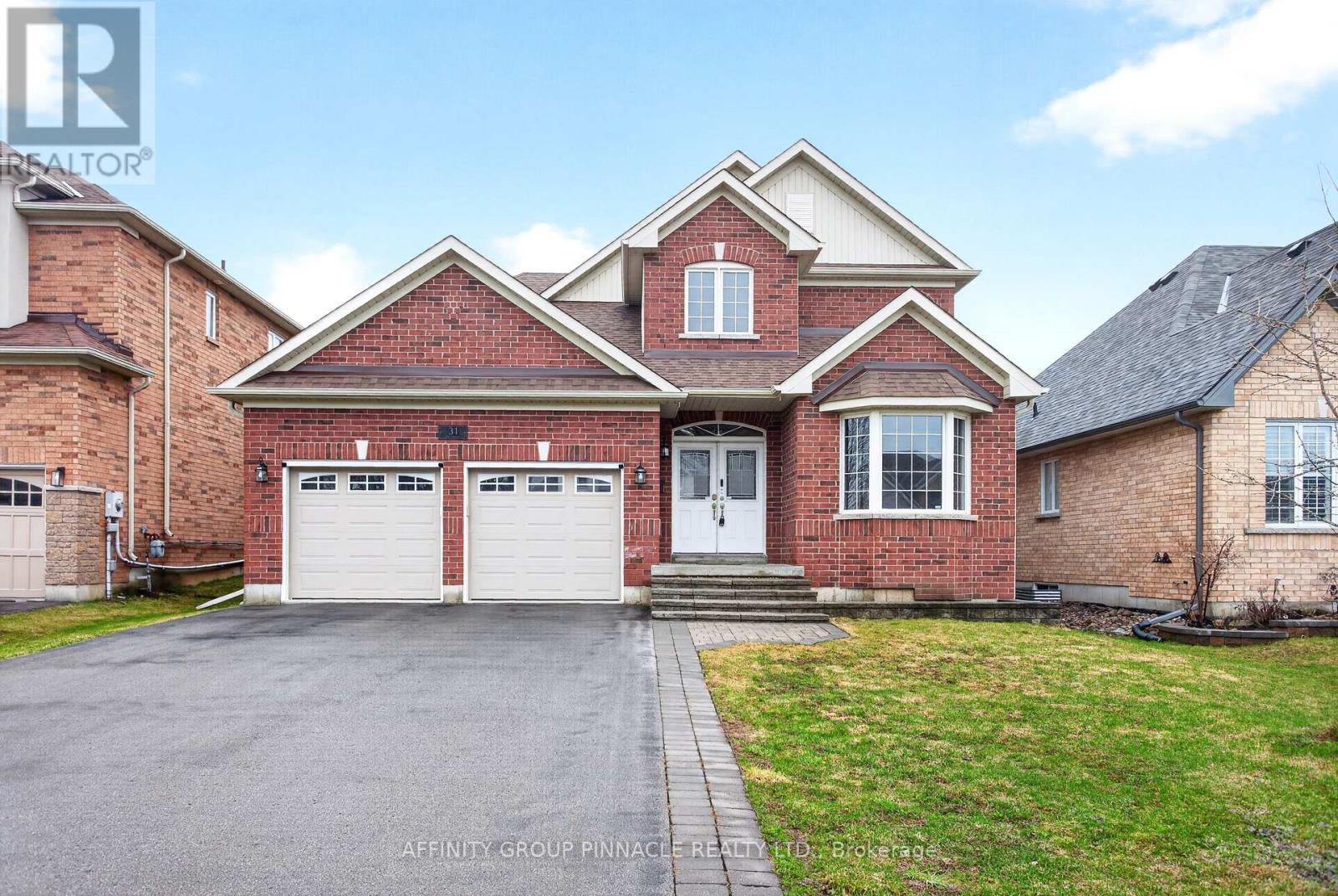 31 Ellis Crescent, Kawartha Lakes, Ontario  K9V 0A5 - Photo 2 - X12928320