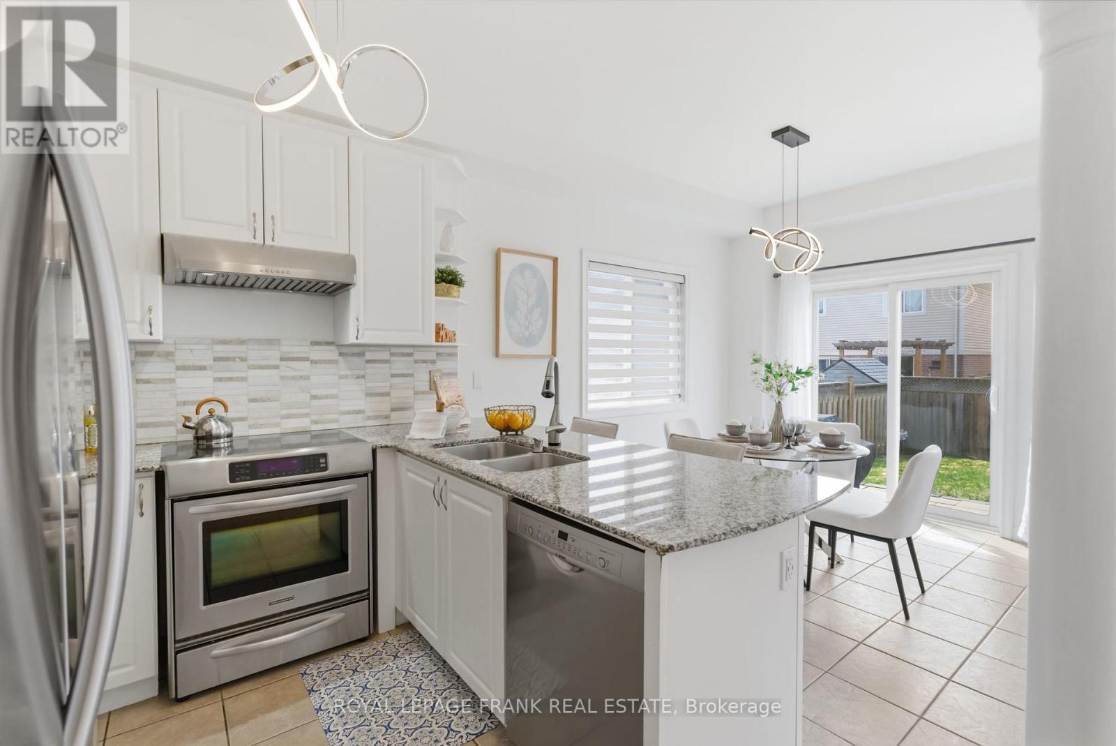 68 Forrester Drive, Clarington, Ontario  L1C 0K1 - Photo 13 - E13005658