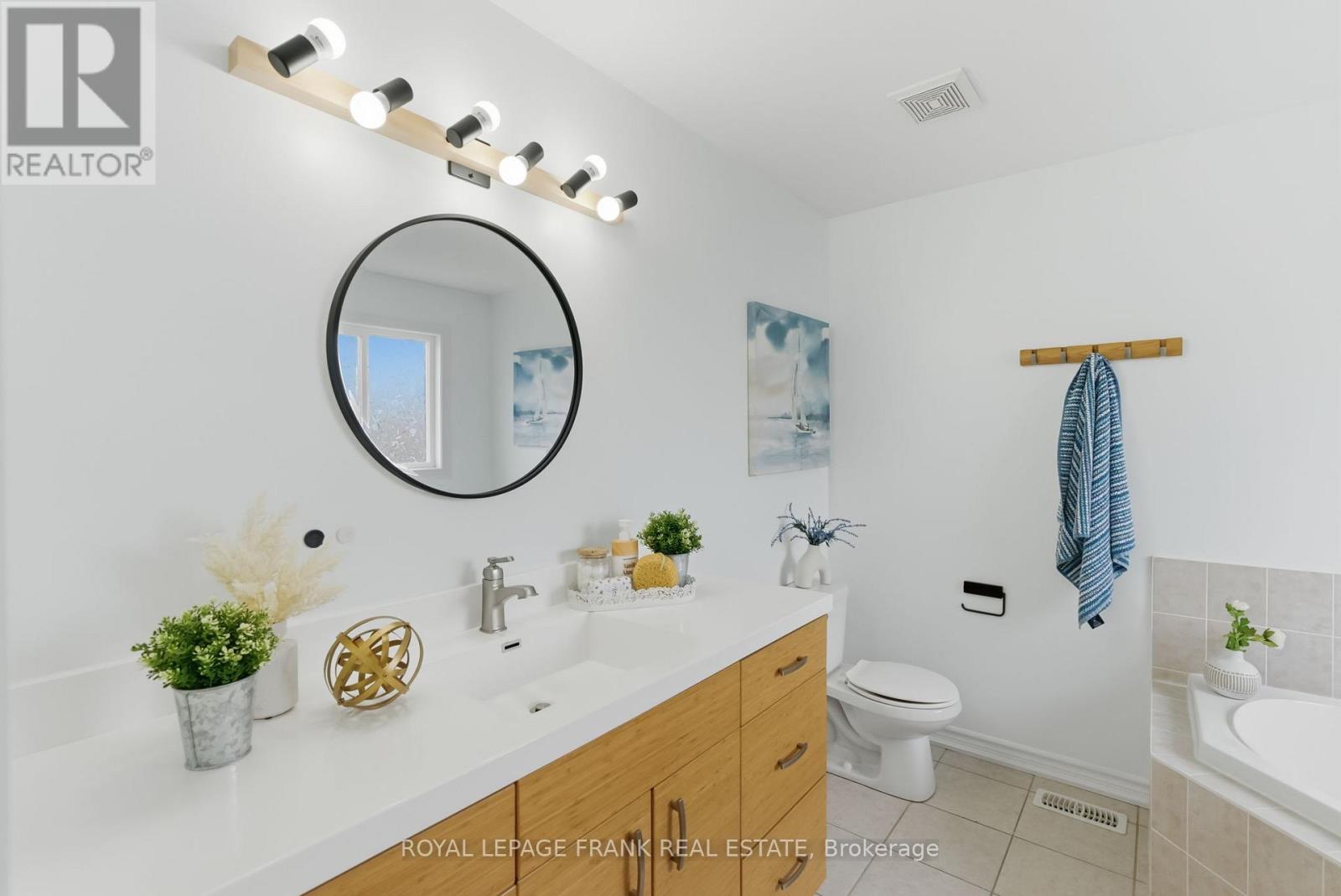 68 Forrester Drive, Clarington, Ontario  L1C 0K1 - Photo 24 - E13005658