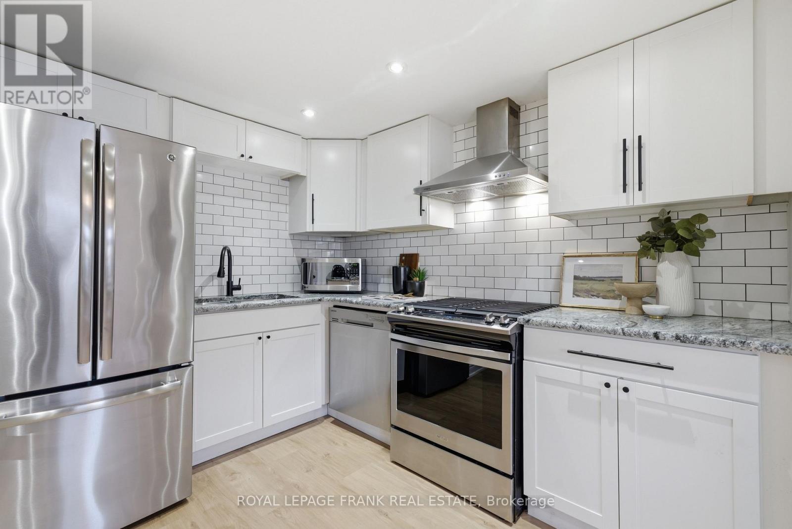 101 Trewin Lane, Clarington, Ontario  L1C 4X3 - Photo 11 - E13006094