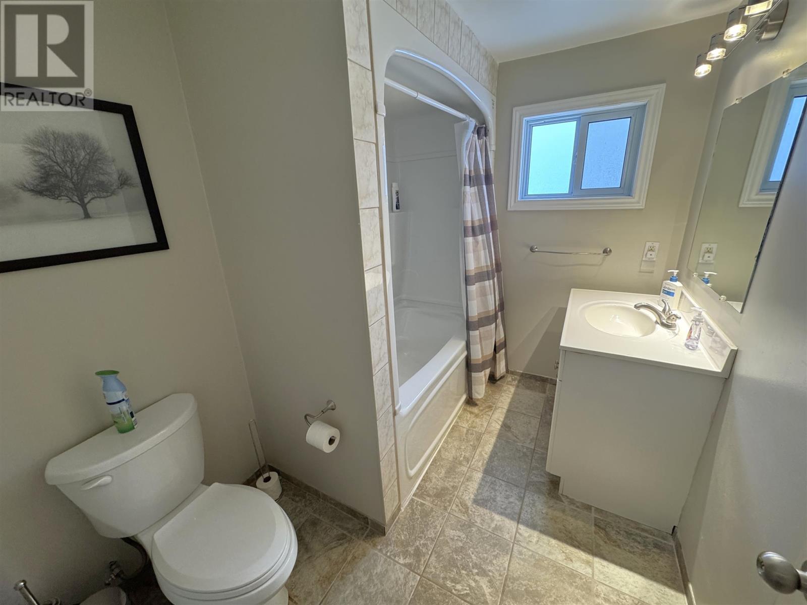 11 Oak Hill Rd, Elliot Lake, Ontario  P5A 2E4 - Photo 17 - SM260556