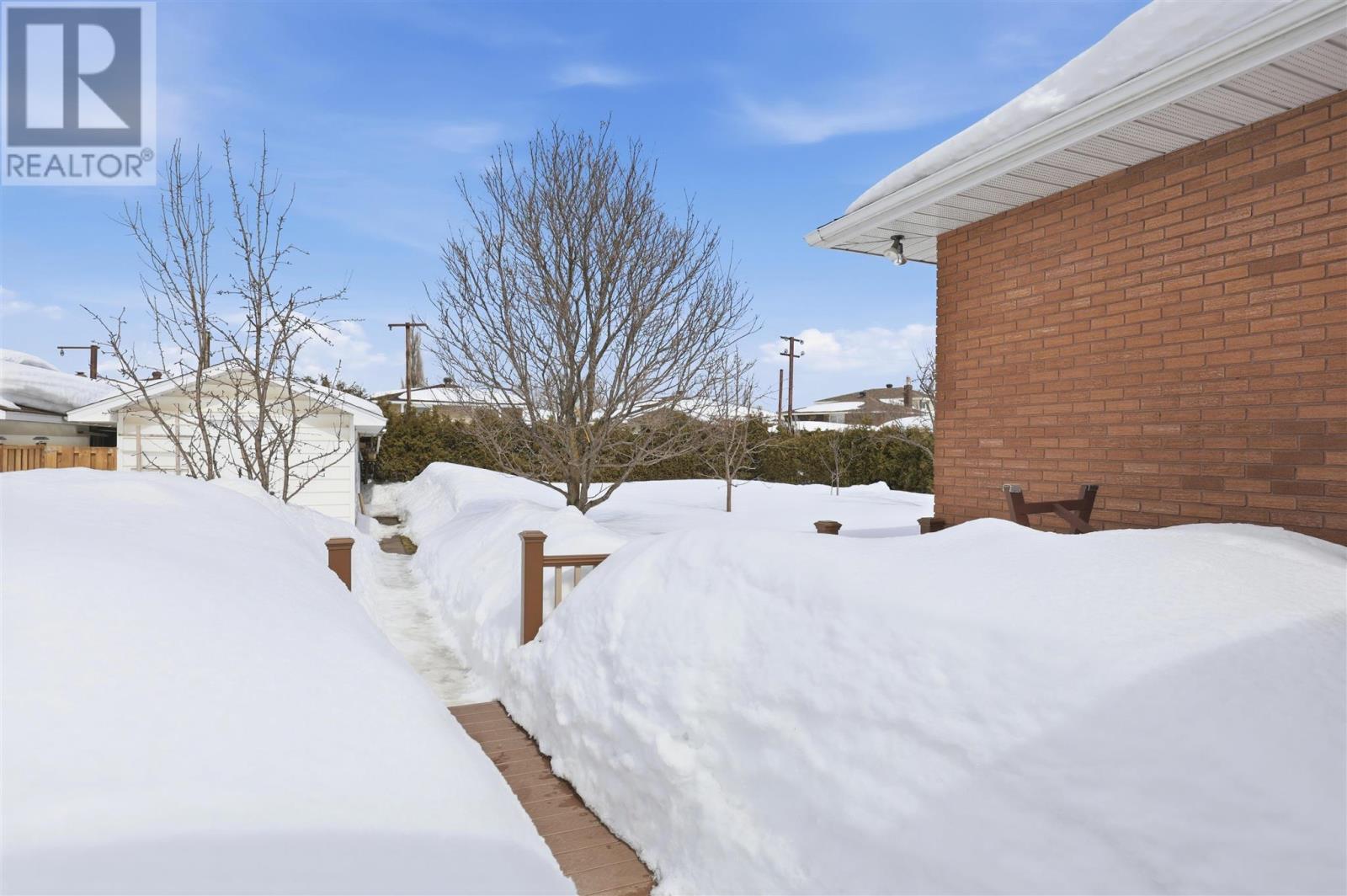 106 Johnson Ave, Sault Ste. Marie, Ontario  P6C 2V5 - Photo 35 - SM260576