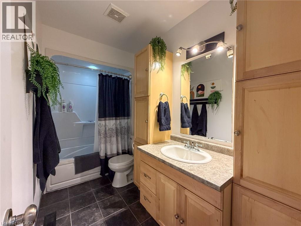 17 Melanie Crescent Unit# 17, Waterdown, Ontario  L0R 2H0 - Photo 27 - 40821130