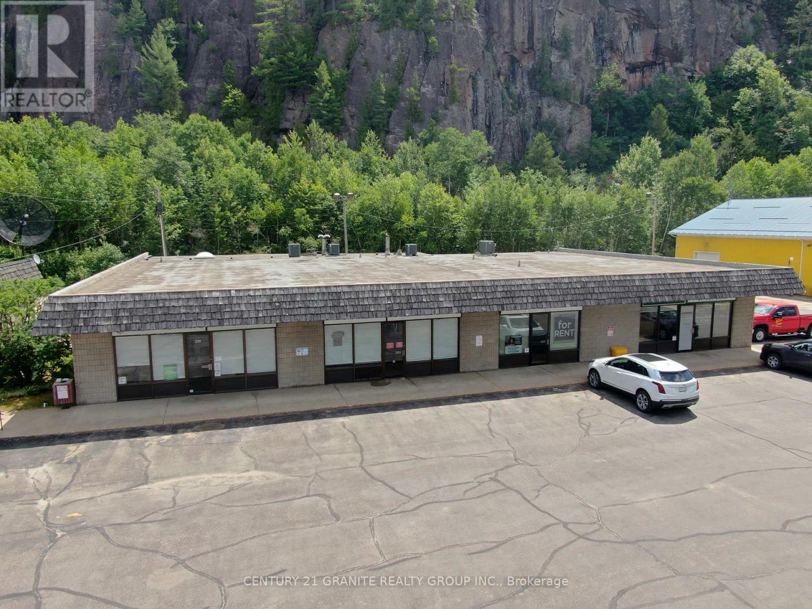 231 - 225-231 Hastings Street N, Bancroft, Ontario  K0L 1C0 - Photo 2 - X13005962
