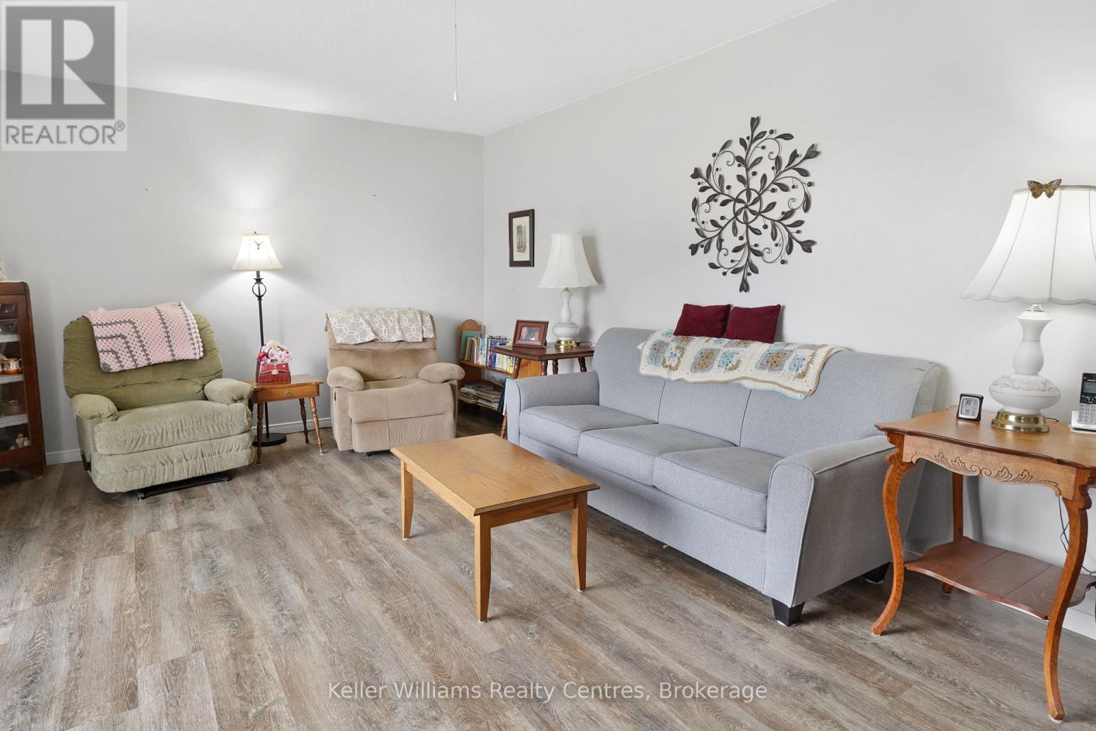 192 George Street, South Bruce Peninsula, Ontario  N0H 2T0 - Photo 15 - X13005664