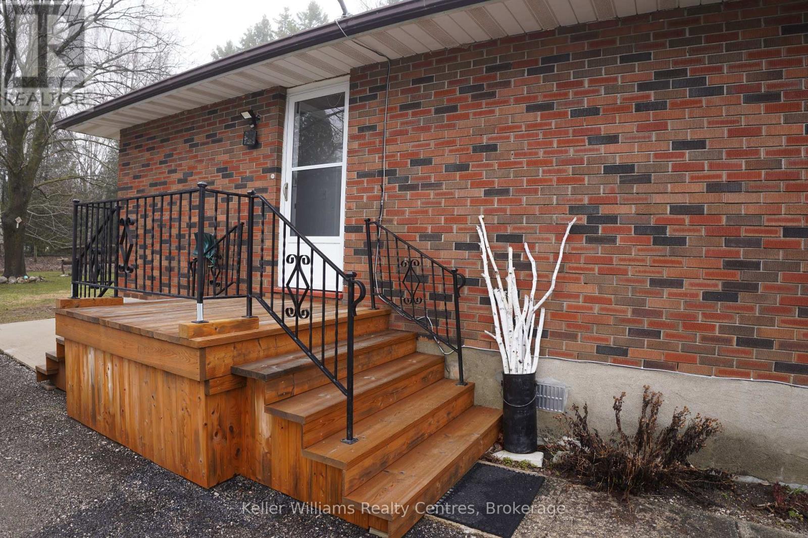 192 George Street, South Bruce Peninsula, Ontario  N0H 2T0 - Photo 4 - X13005664