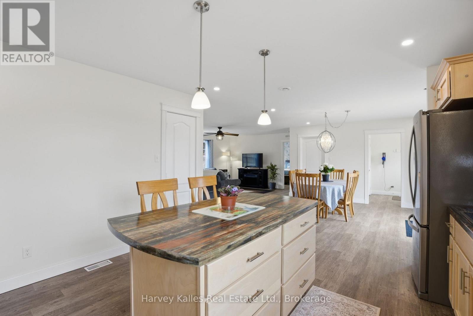 1120 Shea Road, Muskoka Lakes, Ontario  P0B 1M0 - Photo 22 - X13005724