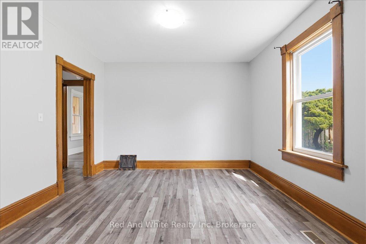 12 Todd Street, Cambridge, Ontario N1R 1G5 - Photo 7 - X13005920