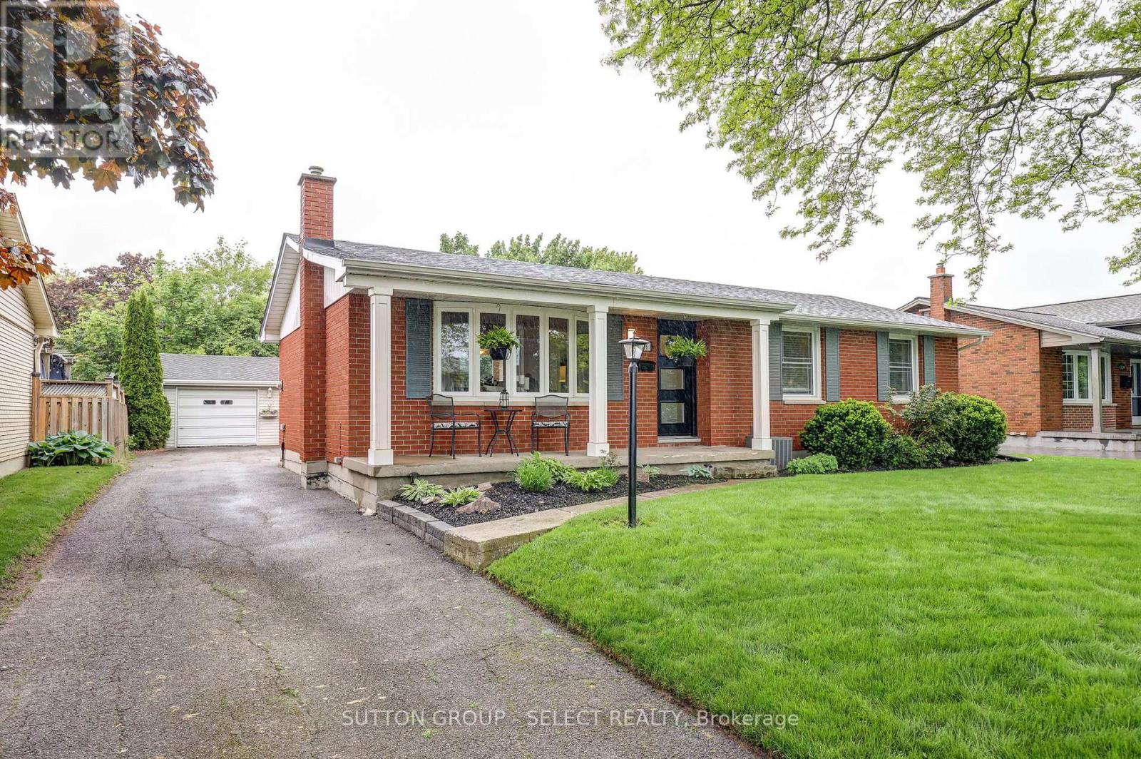 116 Downing Crescent, London South, Ontario  N6C 3C8 - Photo 3 - X13005752