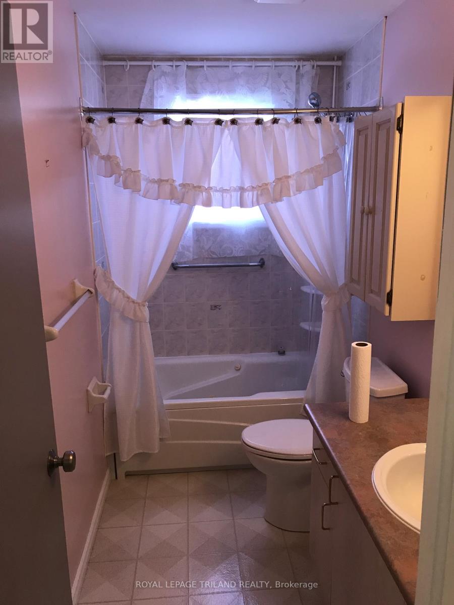 A - 55 Sunrise Court, London East, Ontario  N5V 4V5 - Photo 10 - X13005774