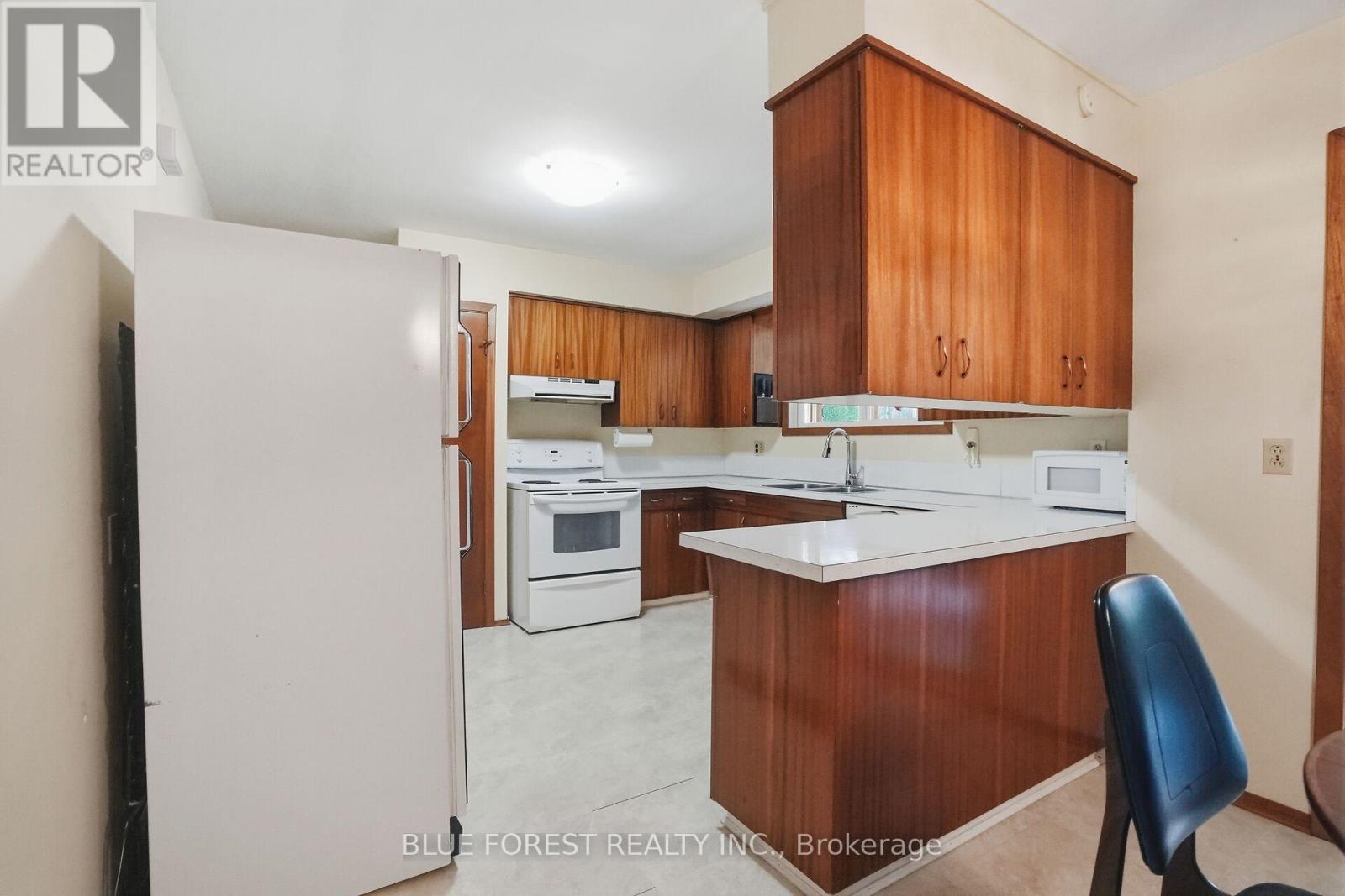 1668 Hamilton Road, London East, Ontario  N6M 1G4 - Photo 9 - X13005926