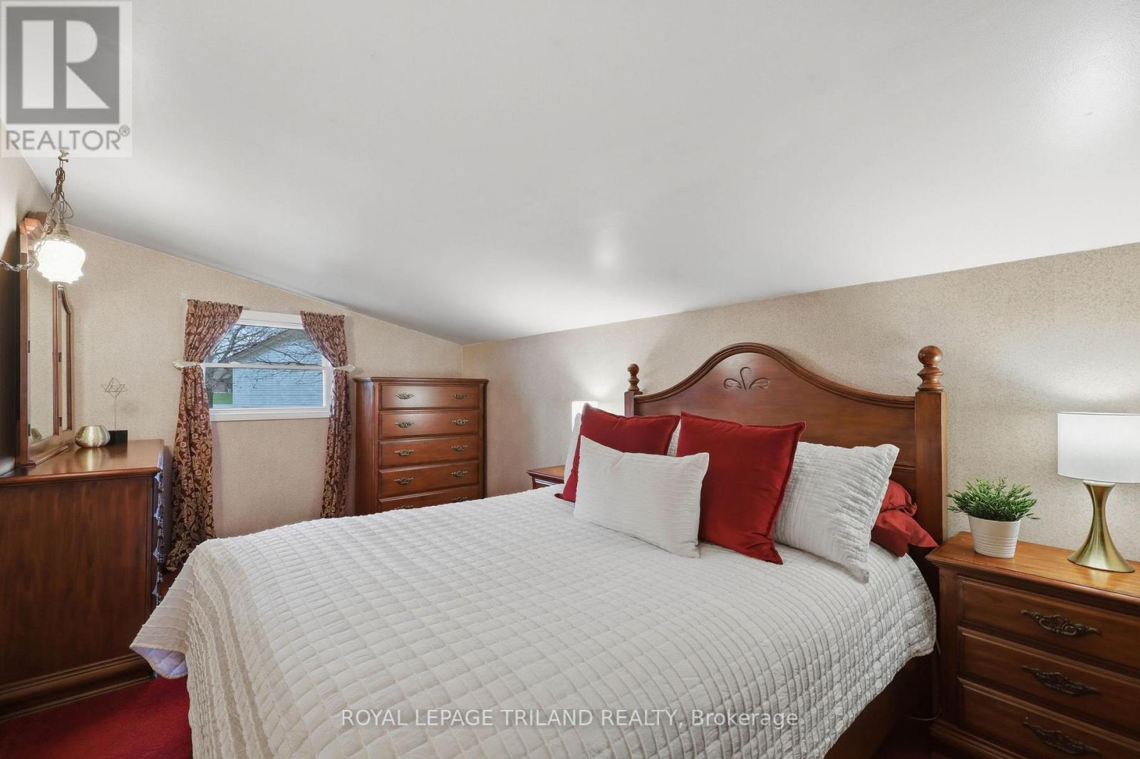 75 Sherrard Street, Lambton Shores, Ontario  N0M 2N0 - Photo 16 - X13005936