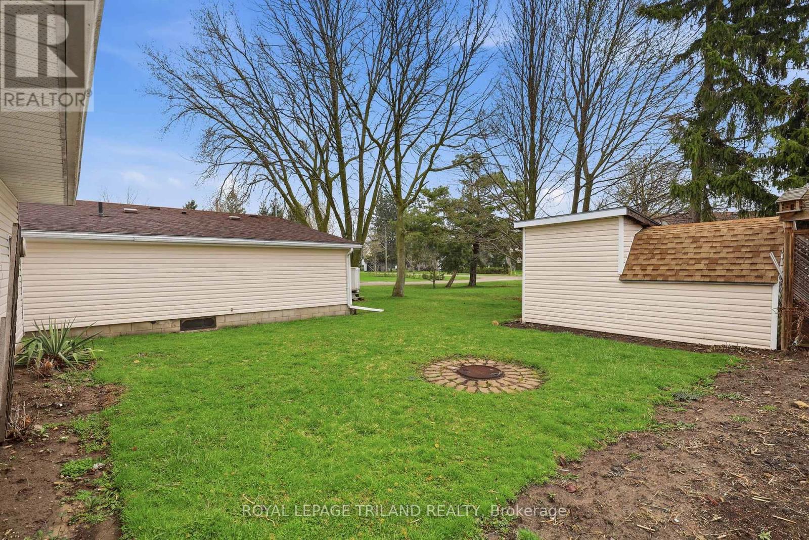 75 Sherrard Street, Lambton Shores, Ontario  N0M 2N0 - Photo 30 - X13005936