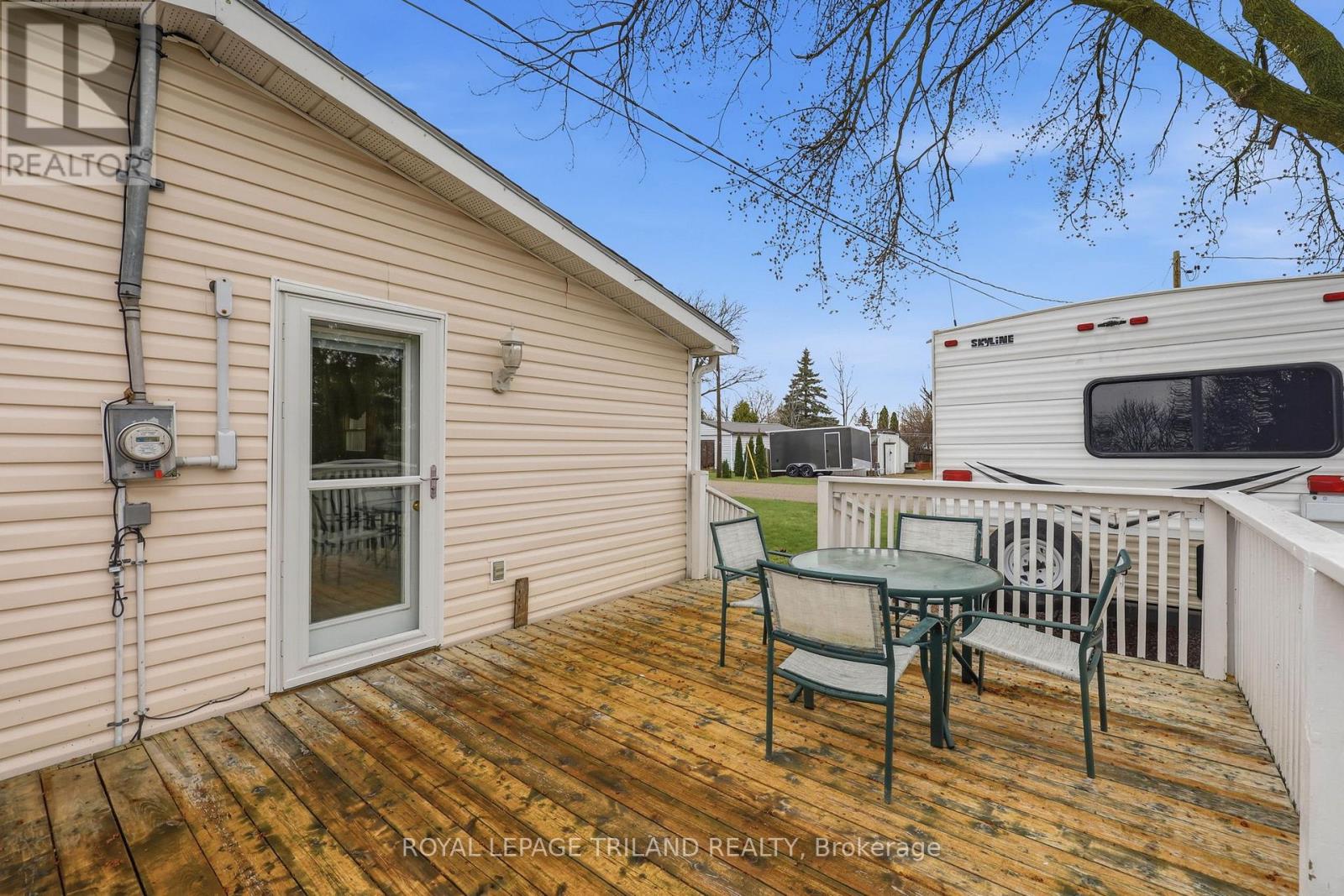 75 Sherrard Street, Lambton Shores, Ontario  N0M 2N0 - Photo 32 - X13005936