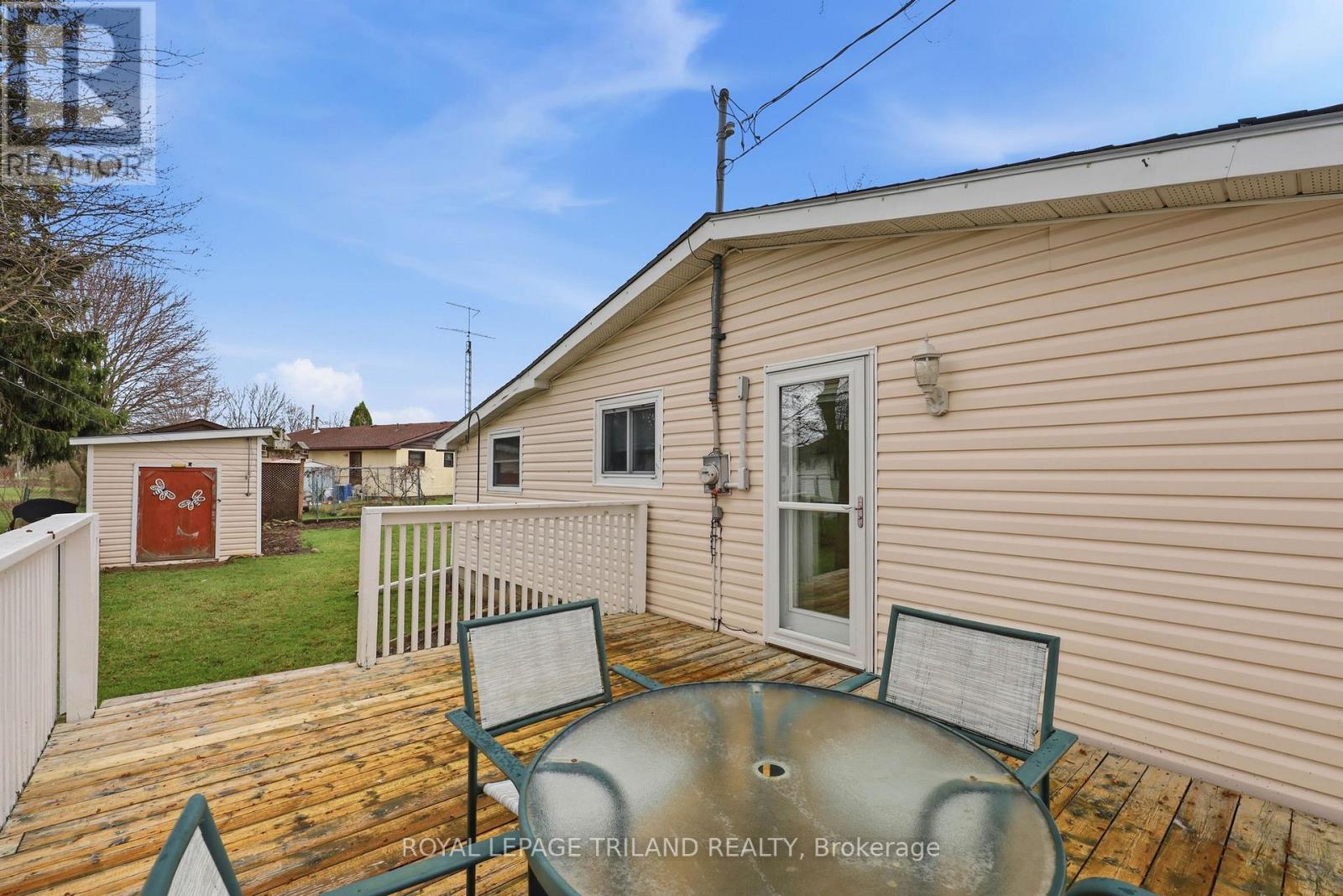 75 Sherrard Street, Lambton Shores, Ontario  N0M 2N0 - Photo 33 - X13005936